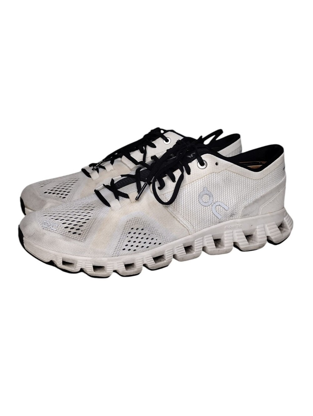 On Running Women's White Trainer Running Athletic Shoes Sz W9
